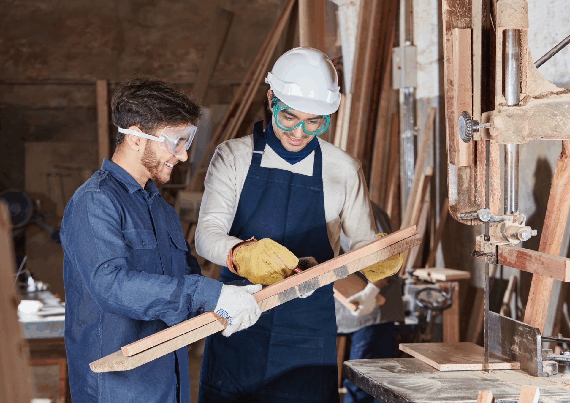 Las empresas ya pueden solicitar las ayudas para contratar a las personas participantes en el programa ESCALA