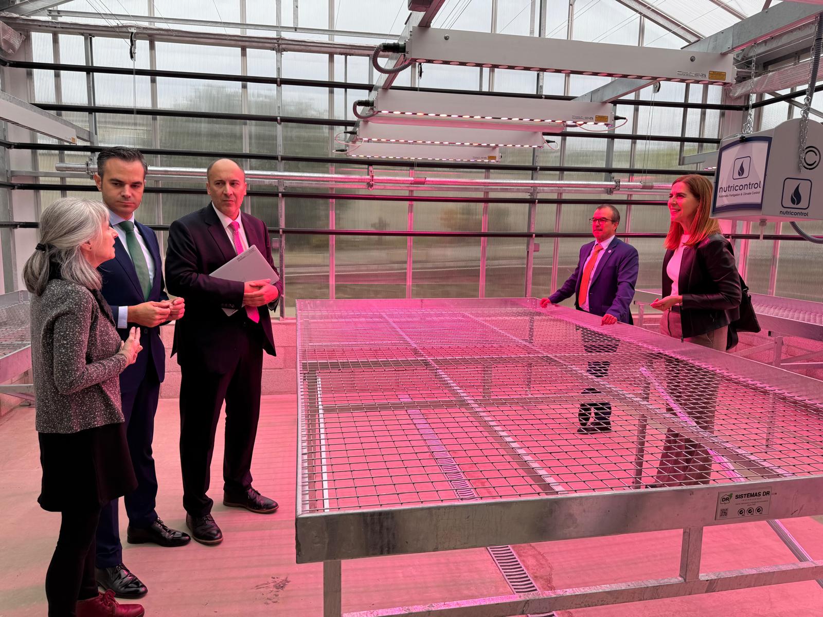 CICYTEX amplía sus capacidades de investigación en el control de enfermedades con un invernadero climatizado