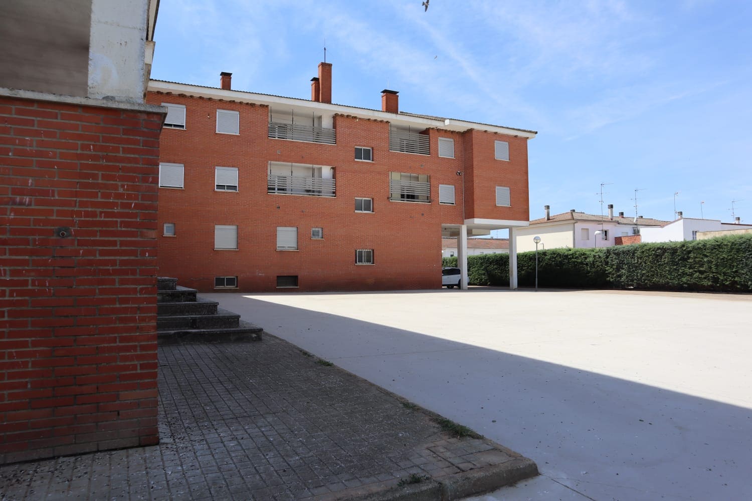 La Diputación de Badajoz licita por más de 220.000 € la conservación de acuartelamientos en Guareña, Castilblanco y Alburquerque