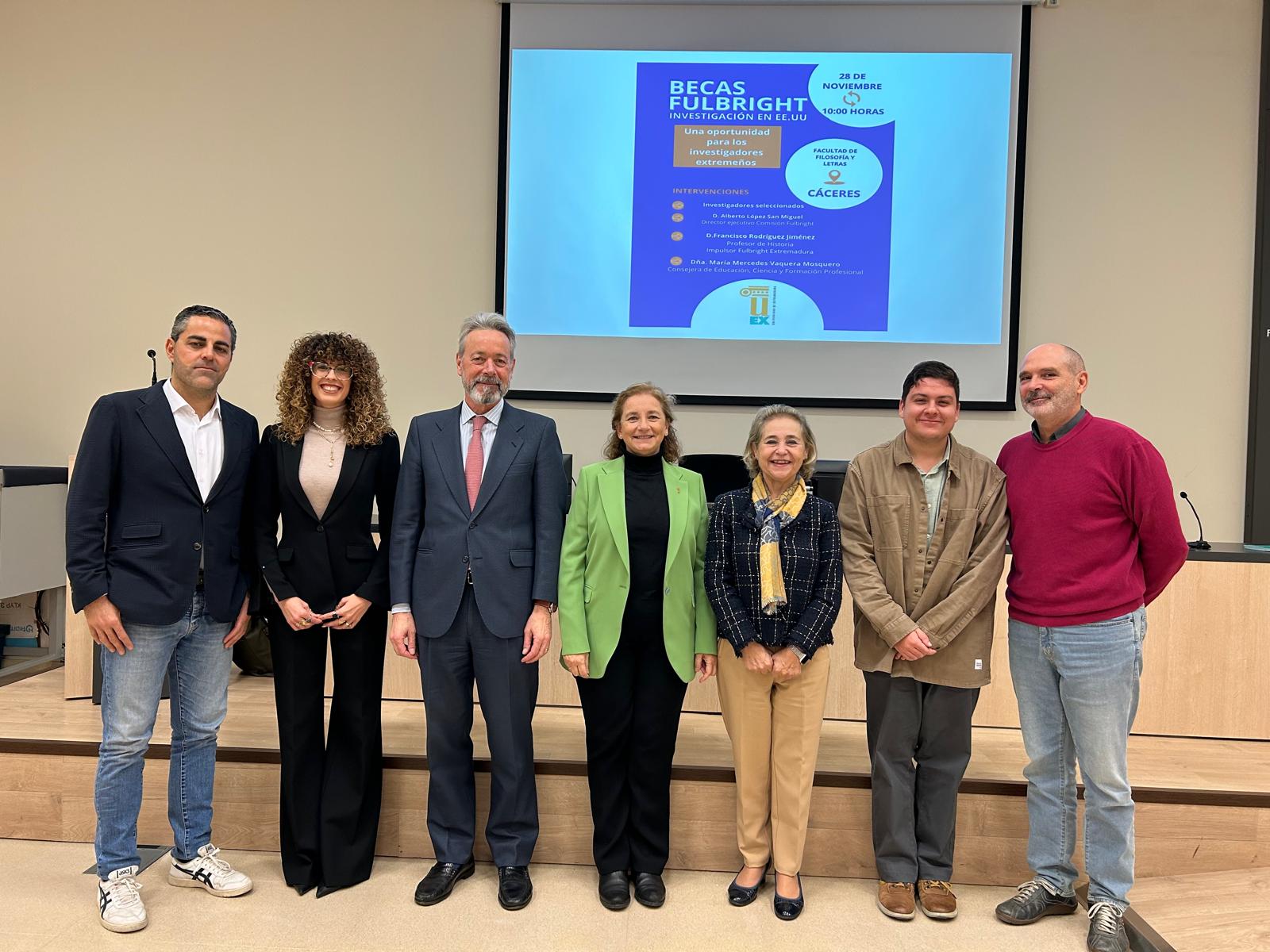 Mª Mercedes Vaquera despide a los investigadores extremeños agraciados con las primeras becas Fullbright en Estados Unidos