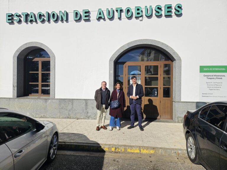 Finalizadas las obras en la estación de autobuses de Fregenal de la Sierra para reabrirla en buenas condiciones tras permanecer cerrada desde 2020