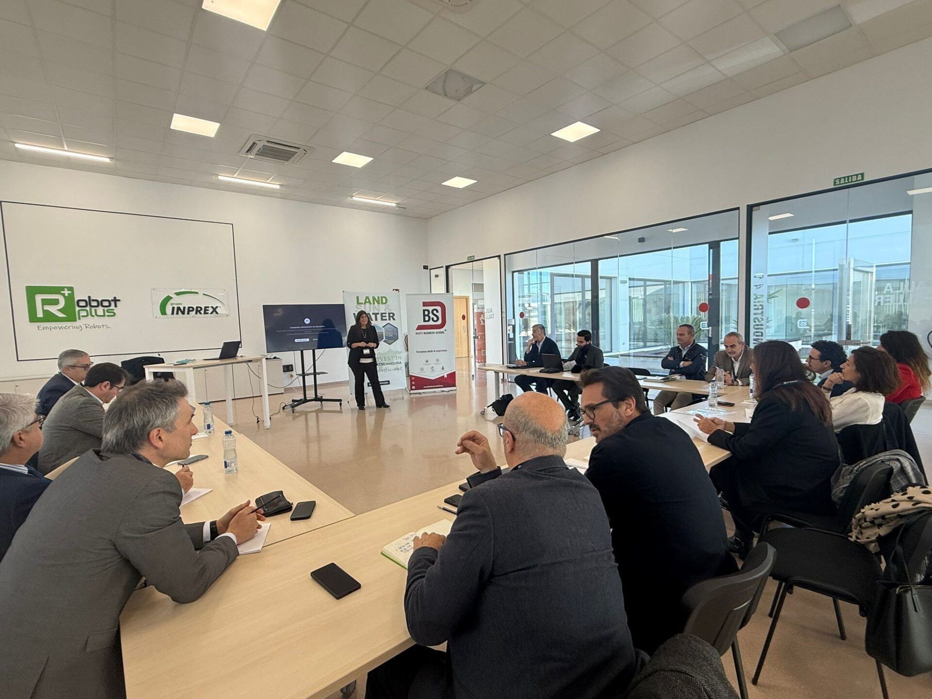 Extremadura consolida su posición como región atractiva para la inversión extranjera directa, según el III Barómetro del Clima de Negocio en Extremadura