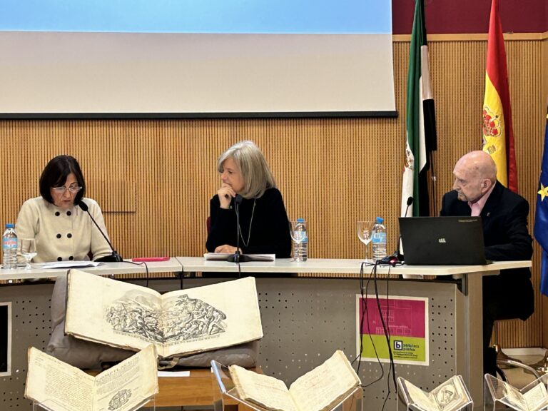 La Biblioteca Pública de Cáceres incorpora el legado documental de la familia de Publio Hurtado, un nuevo tesoro para el patrimonio histórico extremeño