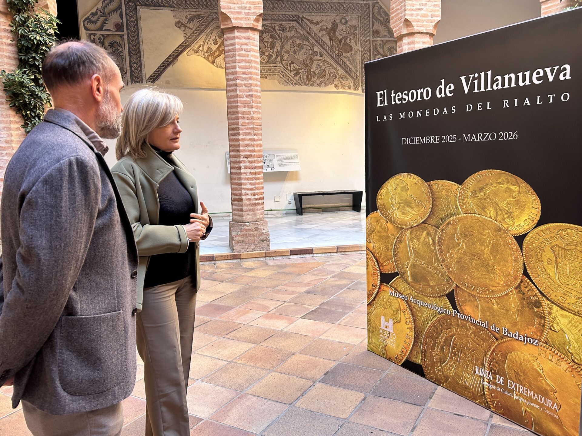 Victoria Bazaga destaca que el Tesoro de Villanueva “empieza una nueva vida” en el Museo Arqueológico Provincial de Badajoz