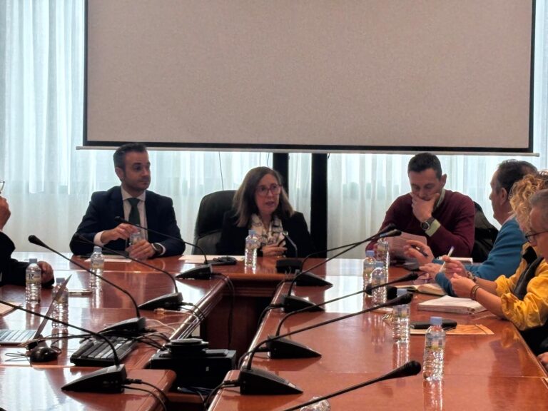 Mercedes Morán se reúne con OPAS y el sector porcino para abordar la situación de la Peste Porcina Africana