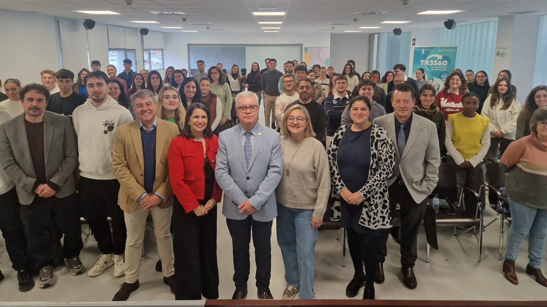 Un total de 61 jóvenes universitarios resultan becados con el programa de Retención del Talento Joven, dotado con más de 3 millones de euros