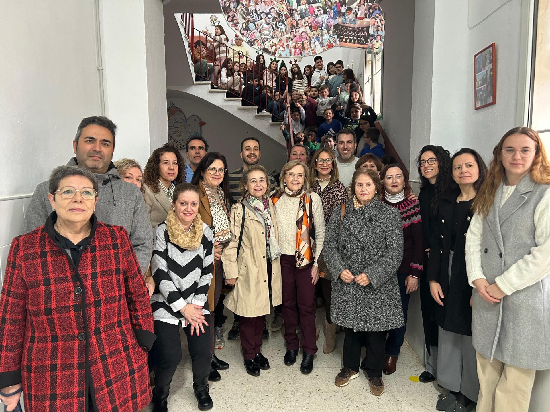 Vaquera visita la localidad de Campillo de Llerena y destaca la apuesta para fortalecer la escuela rural extremeña
