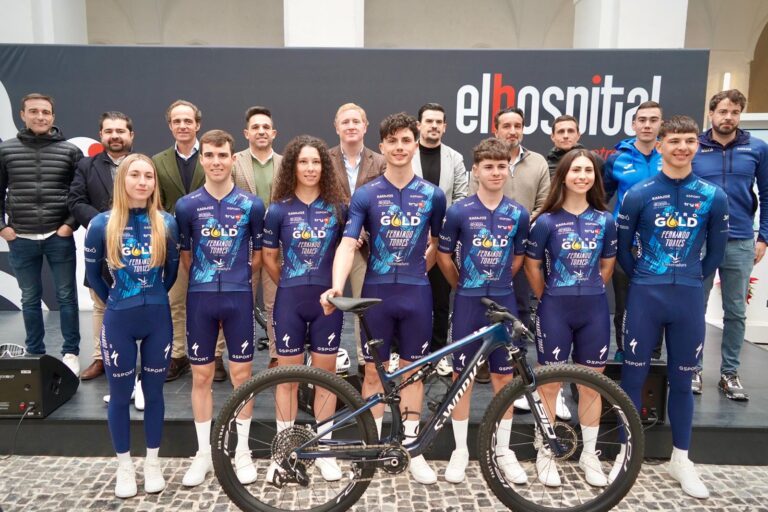 La Junta de Extremadura refuerza su apoyo al ciclismo extremeño a través del Kazajoz Team