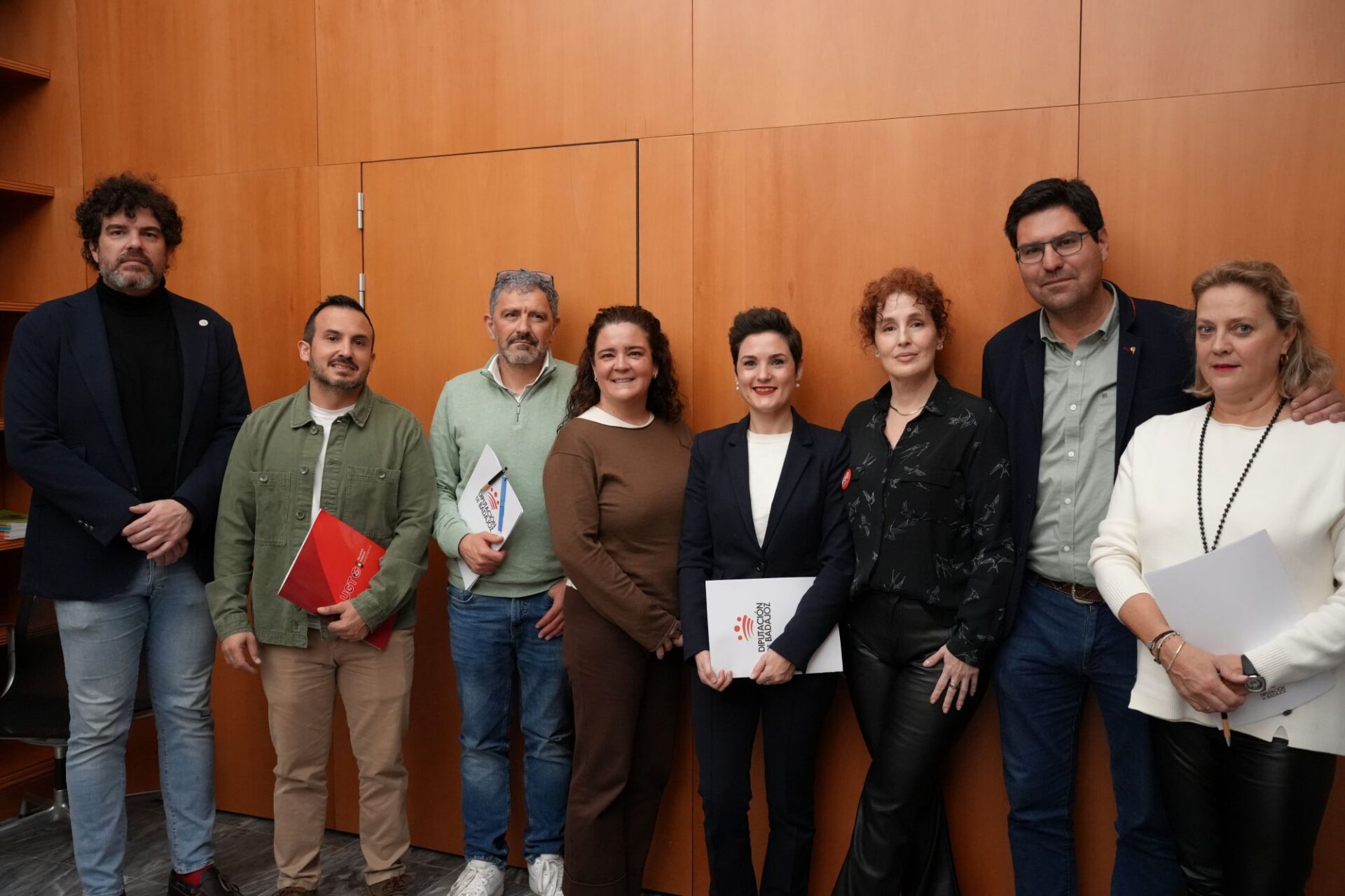 La Diputación de Badajoz y los sindicatos firman el mayor acuerdo de modernización del empleo público provincial