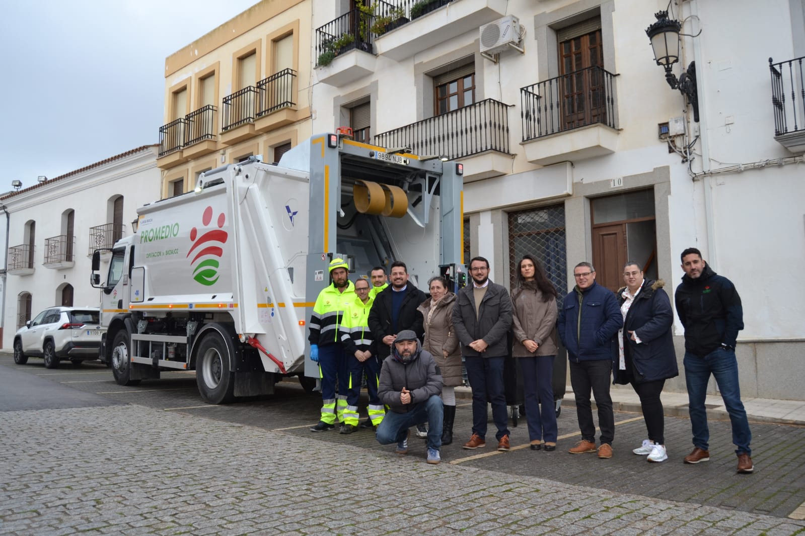 Municipios de Tierra de Barros – Río Matachel estrenan camión de recogida de residuos