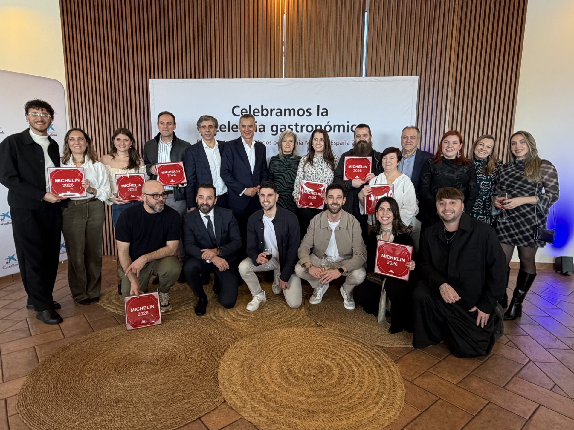 Extremadura celebra su excelencia gastronómica en la entrega de placas a los 15 restaurantes recomendados en la Guía Michelin