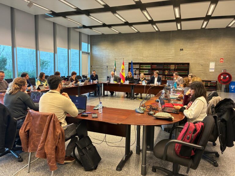 Educación y sindicatos aprueban la resolución para la convocatoria de más de 300 plazas de oposiciones para el Cuerpo de Maestros