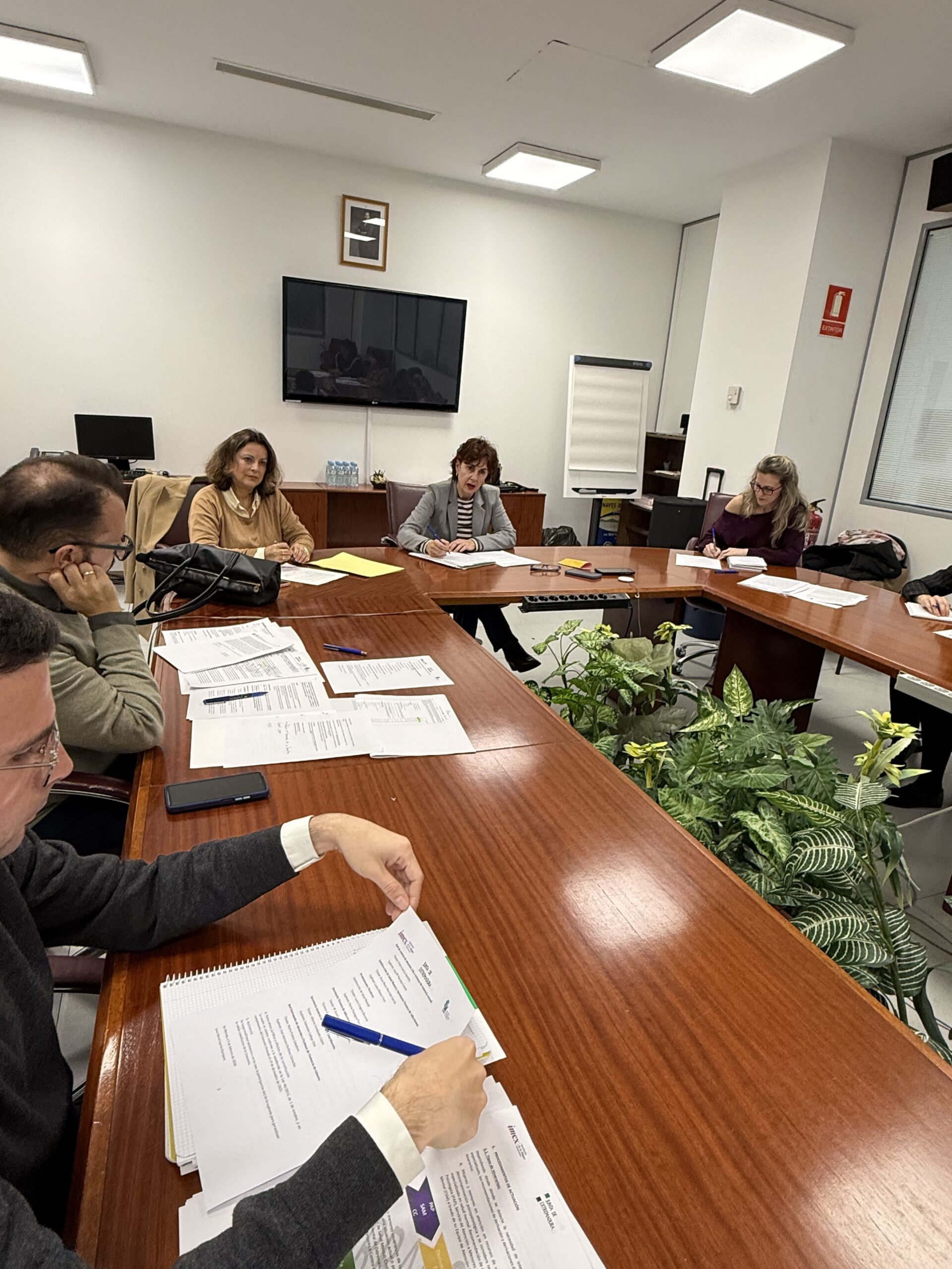 Extremadura refuerza la atención integral a víctimas de violencia de género con un nuevo convenio de coordinación en salud mental y adicciones