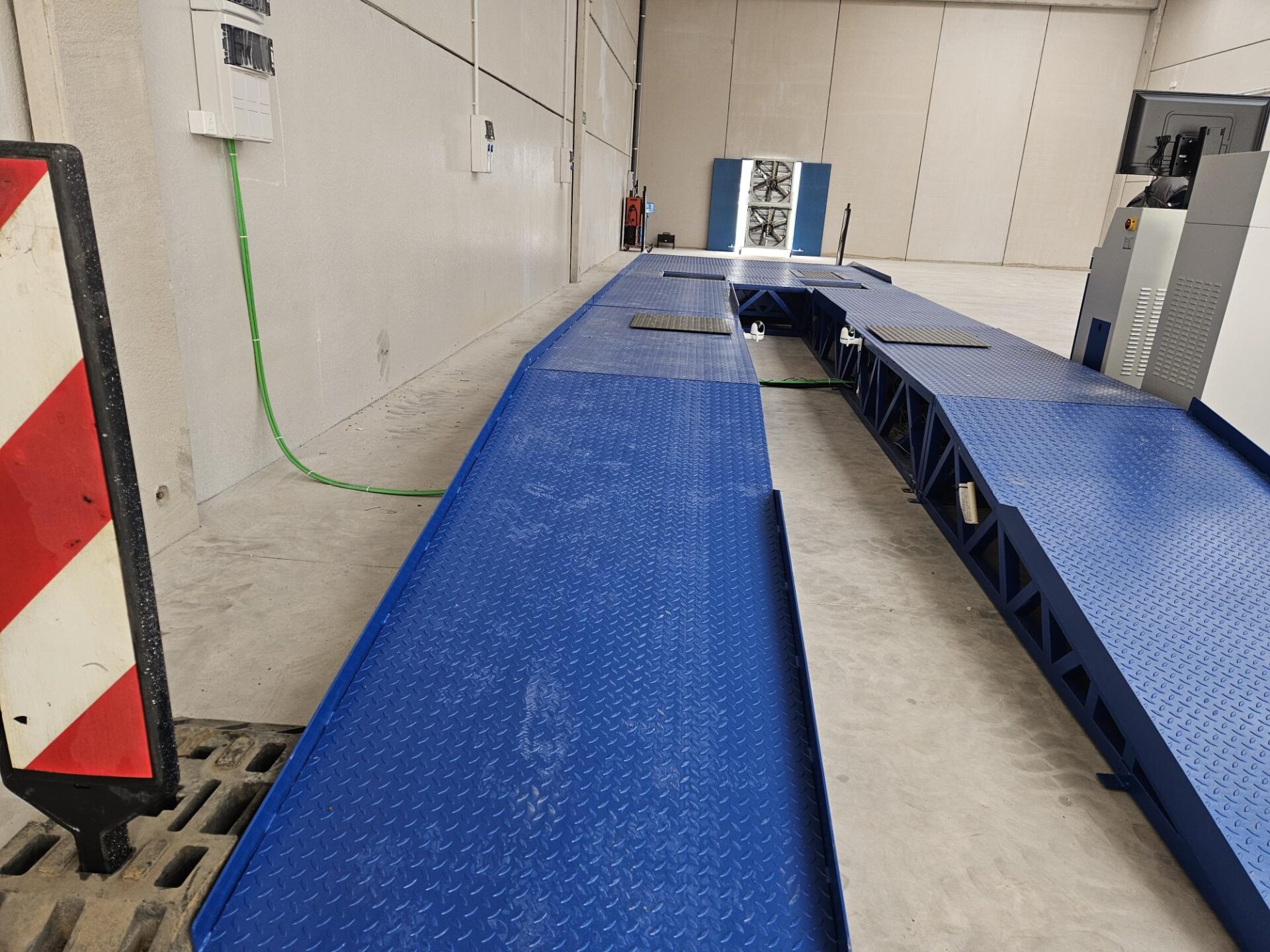 La ITV del Polígono El Nevero de Badajoz se traslada temporalmente a una nave en la Plataforma Logística por obras de mejora