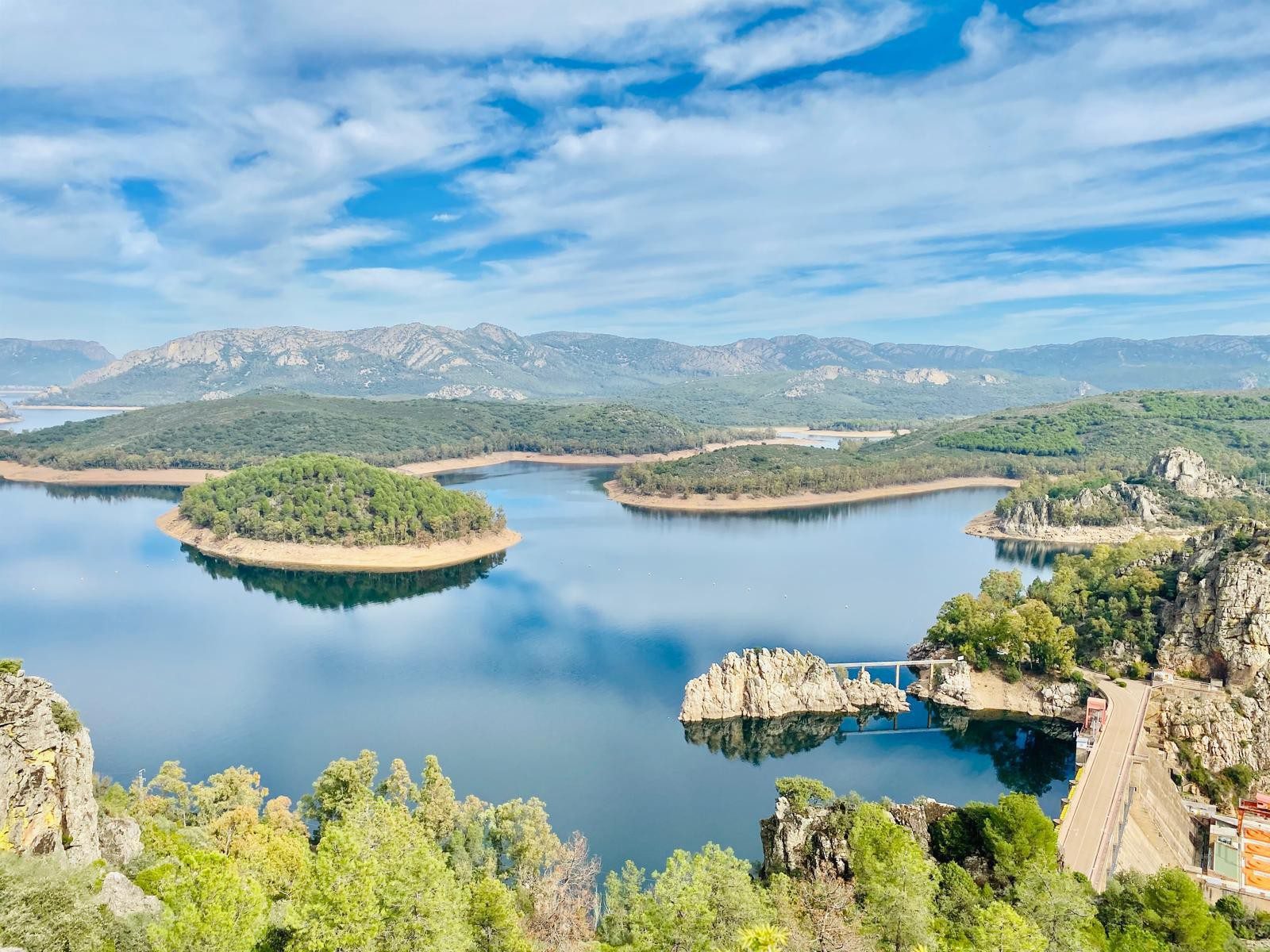 Extremadura obtiene un nuevo distintivo Bandera Sendero Azul para el sendero de la Dehesa en Herrera del Duque y revalida los cinco ya existentes
