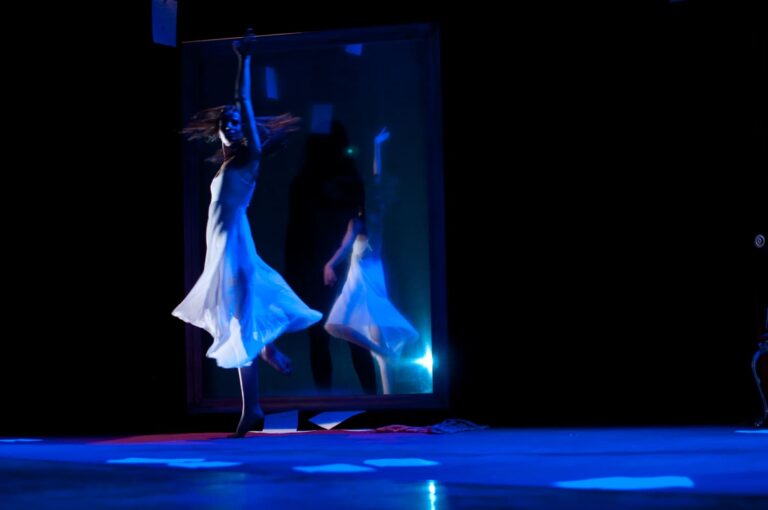 Los ayuntamientos de la provincia de Badajoz ya pueden solicitar actuaciones del programa de teatro profesional D’Rule