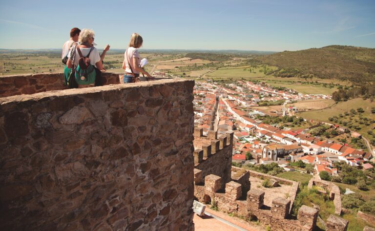 El empleo turístico en Extremadura alcanza un máximo histórico en un mes de enero con 27.776 afiliados a la Seguridad Social