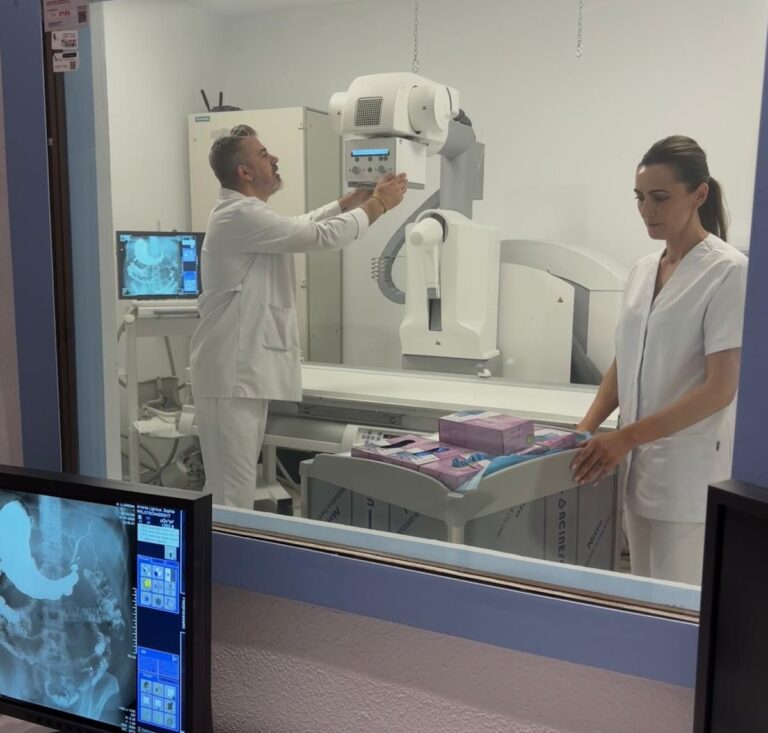 El Área de Salud de Llerena – Zafra incorpora 16 ecógrafos de última generación, 4 arcos quirúrgicos, 1 telemando, 1 TAC y nuevos espacios con una inversión de más de 2,9 millones de euros