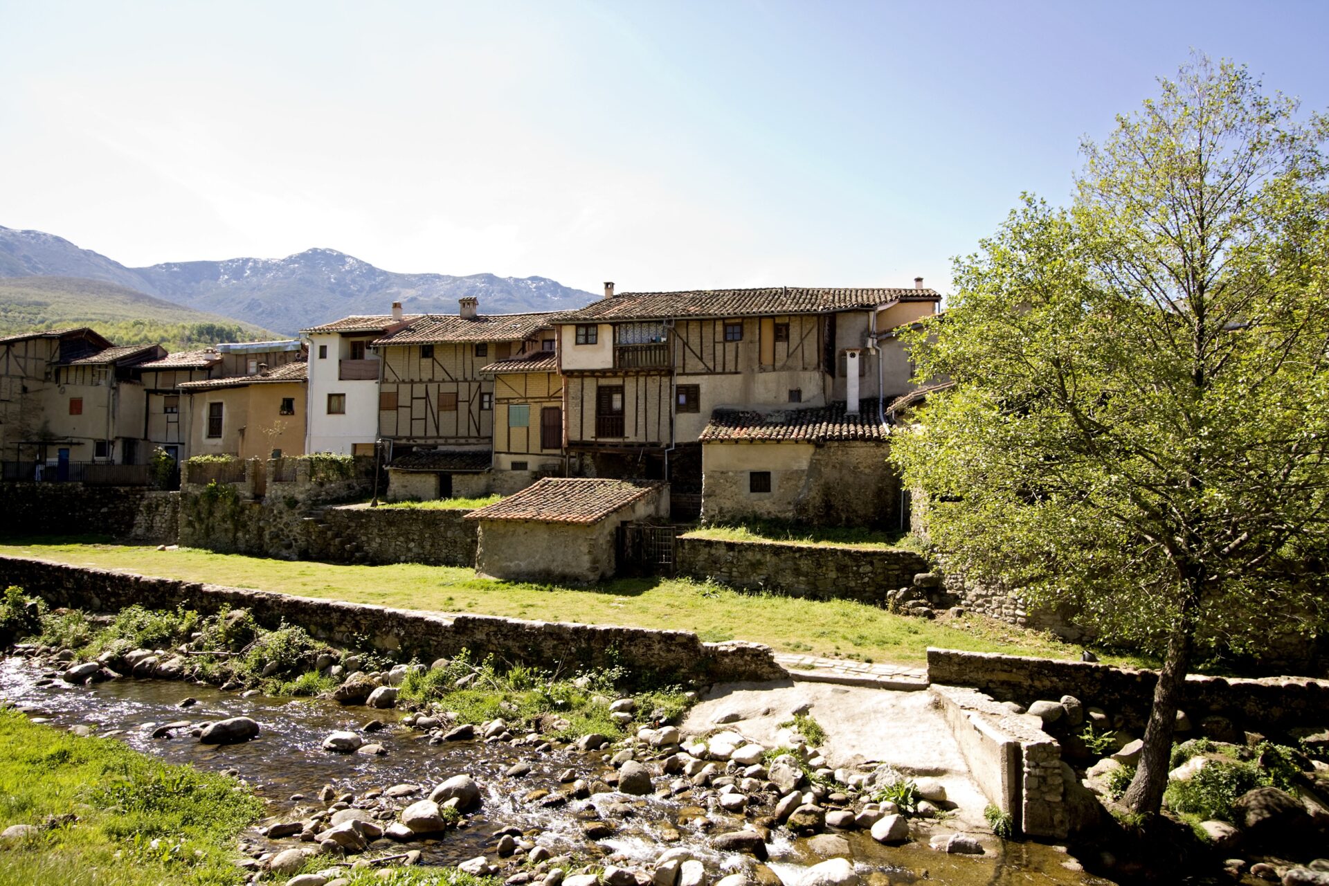 Los alojamientos extrahoteleros de Extremadura registran el mejor enero con crecimientos del 13% en viajeros y del 20% en pernoctaciones