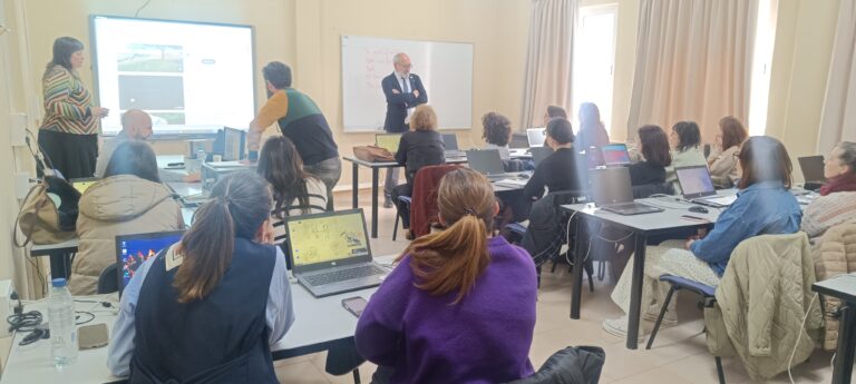 126 centros educativos participan en una jornada formativa para diseñar entornos escolares más accesibles