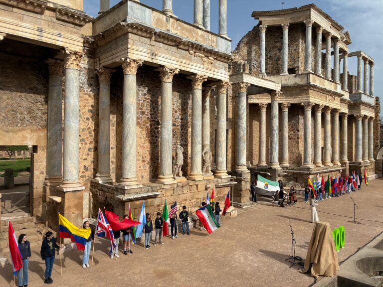 La secretaria general de Educación asiste al acto conmemorativo del bicentenario de la Congregación de las Carmelitas de la Caridad Vedruna