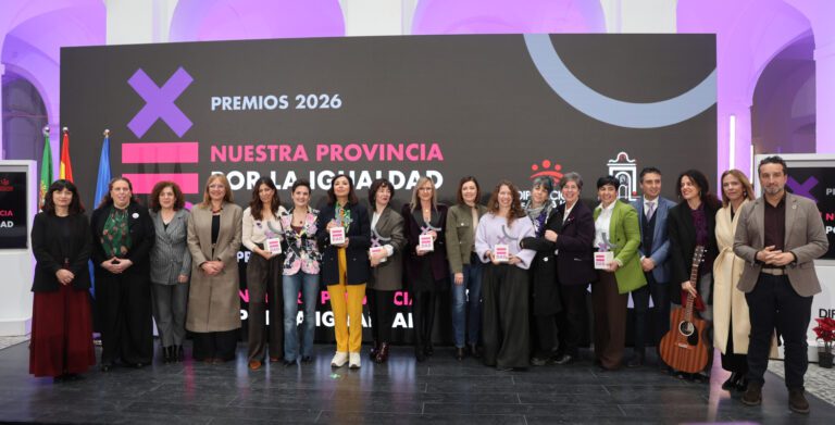 Un ayuntamiento, una asociación, una empresaria, un colectivo que trabaja con jóvenes y dos mujeres reciben los premios ‘Nuestra Provincia por la Igualdad’ en su quinta edición