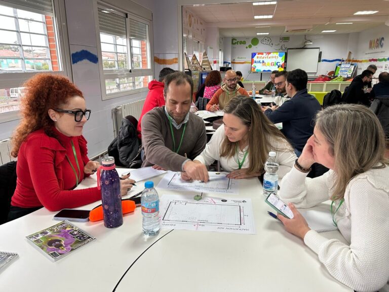La Consejería de Educación concede el sello ‘Buena práctica en competencia digital de Extremadura’ a tres docentes