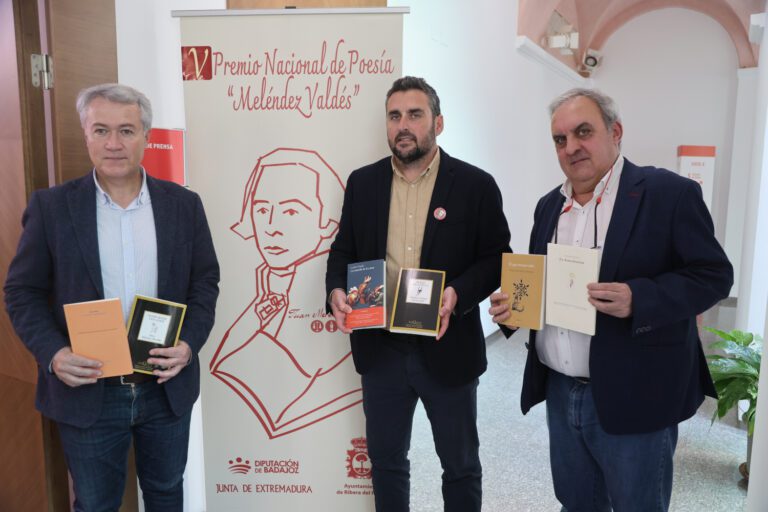 Presentados los seis finalistas del V Premio Nacional de Poesía ´Meléndez Valdés´