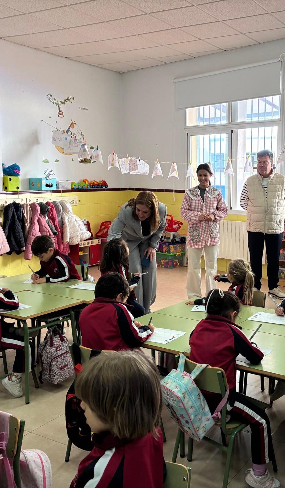 La Consejería de Educación reducirá a 22 el número de alumnos por aula en 1º de Primaria a partir del curso 2026/2027