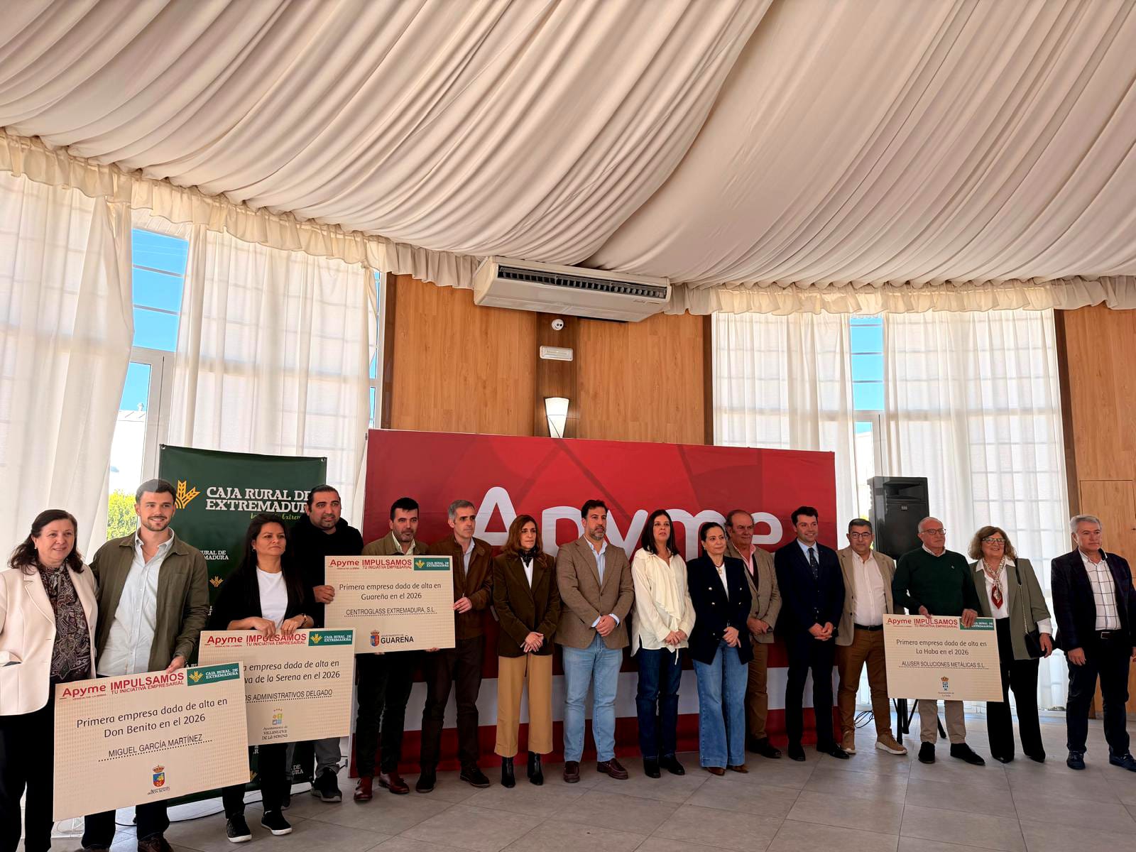 La Junta de Extremadura destaca el papel del emprendimiento local en la entrega de los premios ‘Impulsa tu Iniciativa Empresarial’ en Don Benito