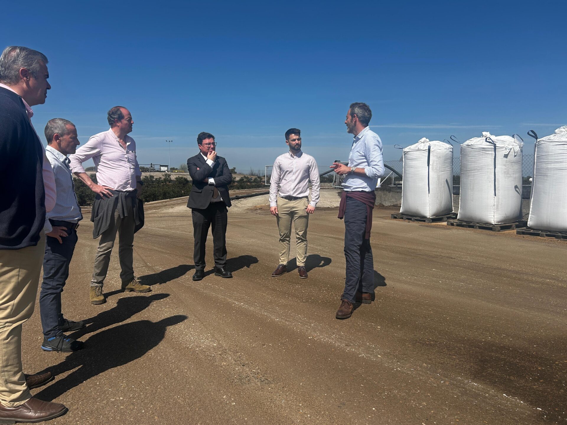 El consejero de Economía visita las empresas TROIL Vegas Altas, Complus y Smallops, ejemplos de innovación vinculados al programa FoodLab