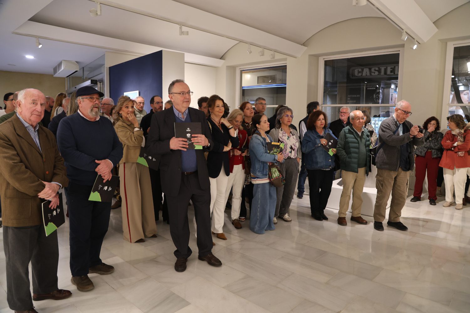 27 artistas del Casco Antiguo exponen en “la mejor sala de Badajoz”