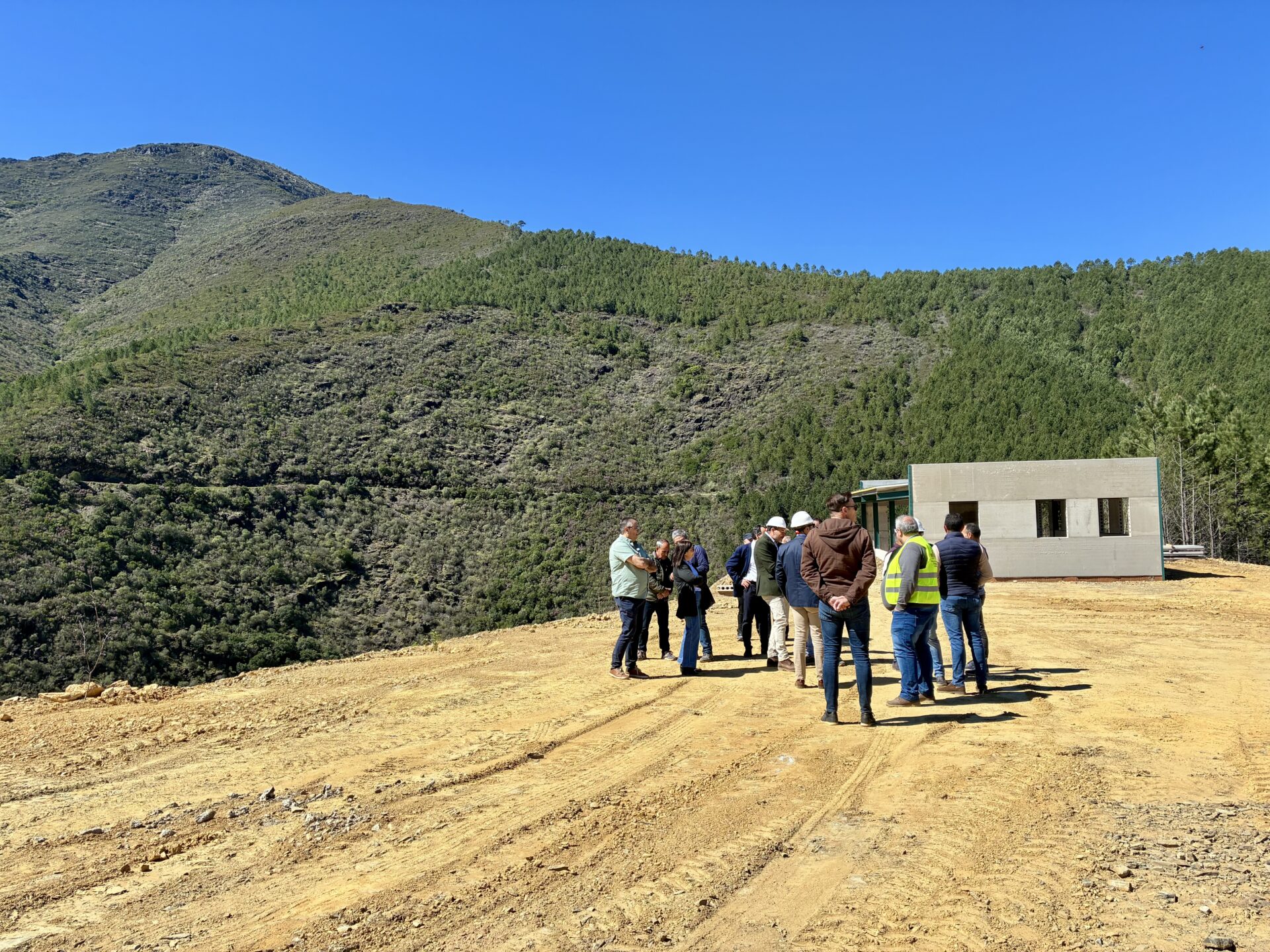 La Junta de Extremadura impulsa el Centro de cría de abejas reinas de Las Hurdes