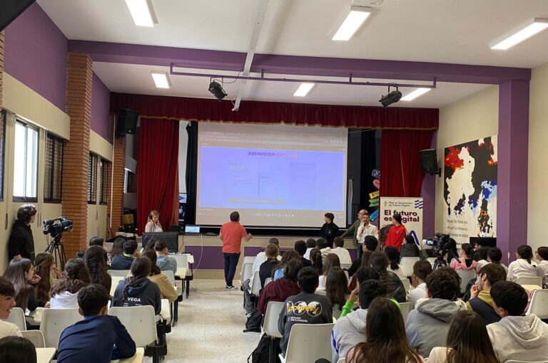 Extremadura construye su futuro digital despertando vocaciones desde edades tempranas con más de 50 acciones en toda la región