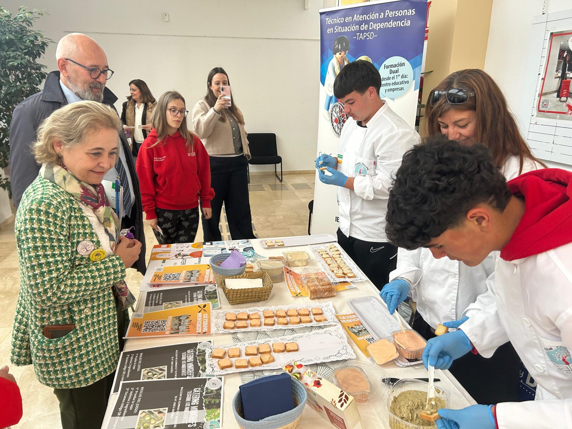 María Mercedes Vaquera subraya la implicación de los alumnos para «influir positivamente» en otros compañeros y destaca la amplia oferta de FP en Extremadura