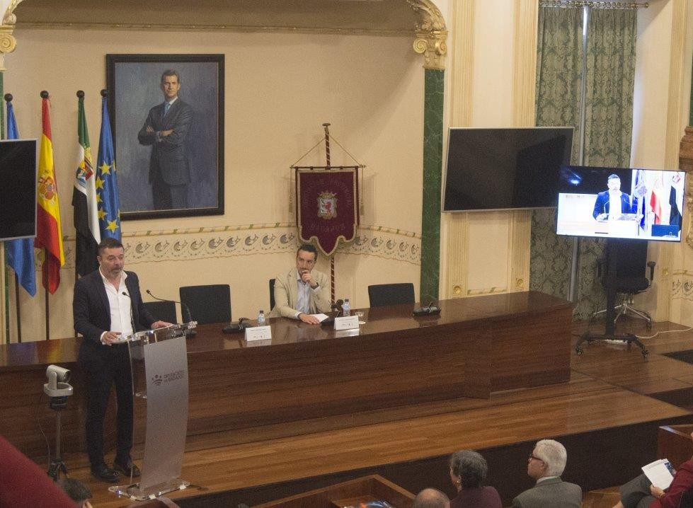 La Junta de Extremadura destaca la vocación europea e iberoamericana de la región para impulsar una visión compartida de seguridad ante la incertidumbre global