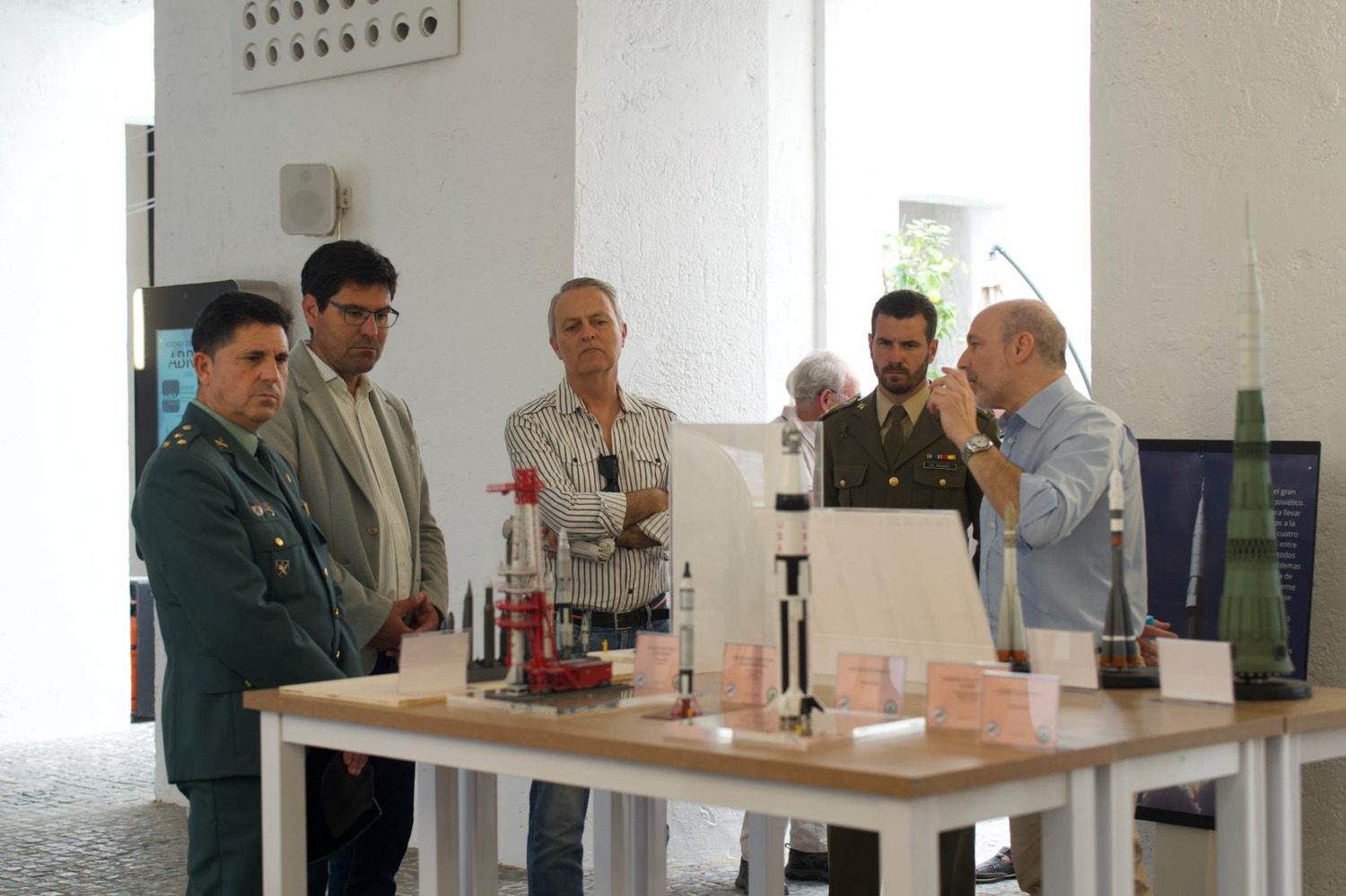 La Diputación de Badajoz abre una ventana al universo en  El Hospital Centro Vivo con la exposición ‘La conquista del espacio 1956-2026’