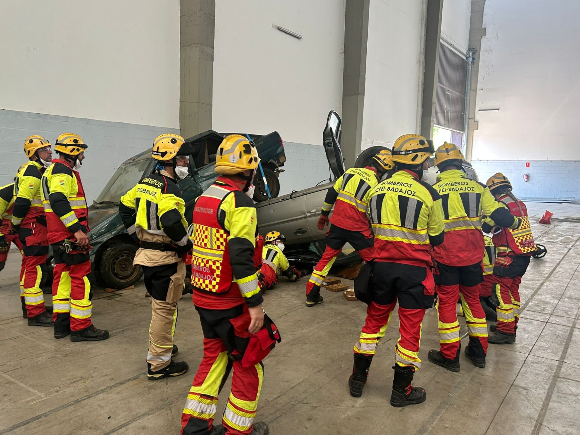 La Diputación de Badajoz apuesta por bomberos mejor formados ante los nuevos retos del rescate en carretera