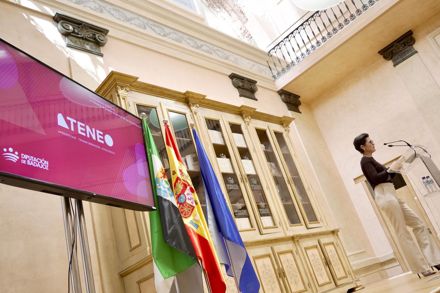 La Diputación de Badajoz impulsa el proyecto ATENEO para modernizar la gestión municipal y mejorar los servicios públicos