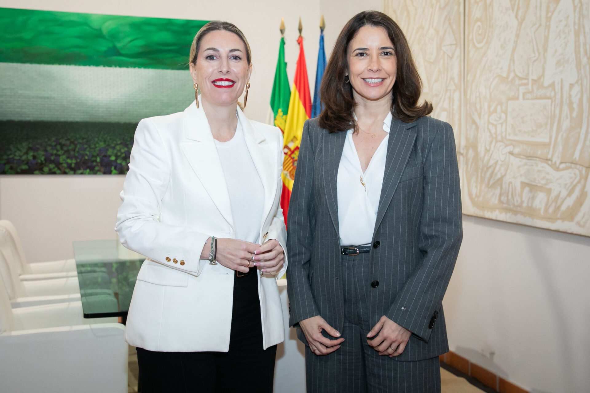 María Guardiola se reúne con la nueva presidenta de Foro Nuclear para abordar la necesidad de defender un modelo energético realista, equilibrado y seguro