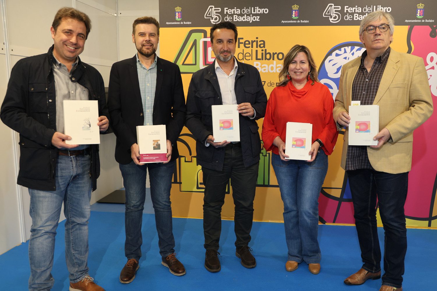 La Diputación presenta una nueva publicación de la Revista de Estudios Extremeños en la Feria del Libro de Badajoz