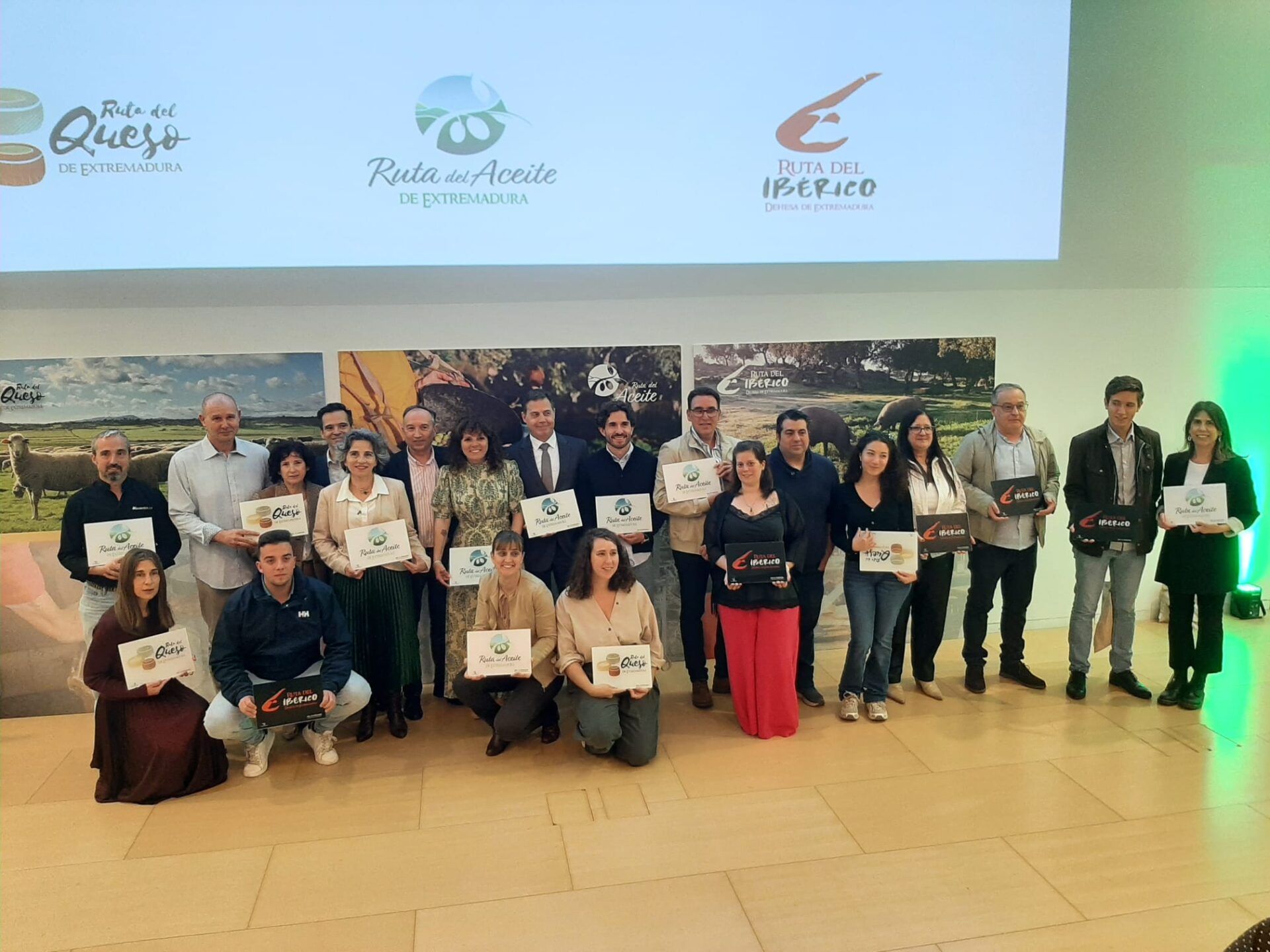 La Junta refuerza los clubes de producto turístico con 58 nuevas incorporaciones a las Rutas Gastronómicas Sostenibles, que alcanzan los 470 socios