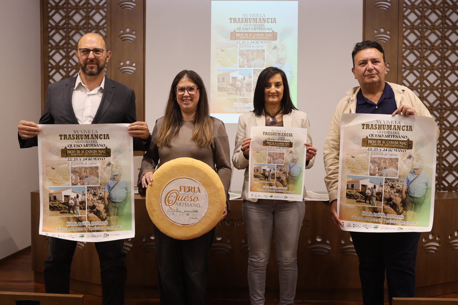 El viaje de los sentidos: Valverde de Leganés se convierte en el epicentro de la tradición con ‘Vive la Trashumancia’ y la Feria del Queso Artesano
