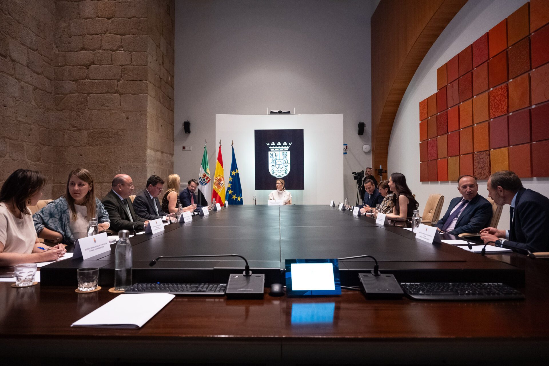 El Consejo de Gobierno aprueba un decreto ley que contempla el grado de «dependencia extrema» para personas con ELA y otras enfermedades