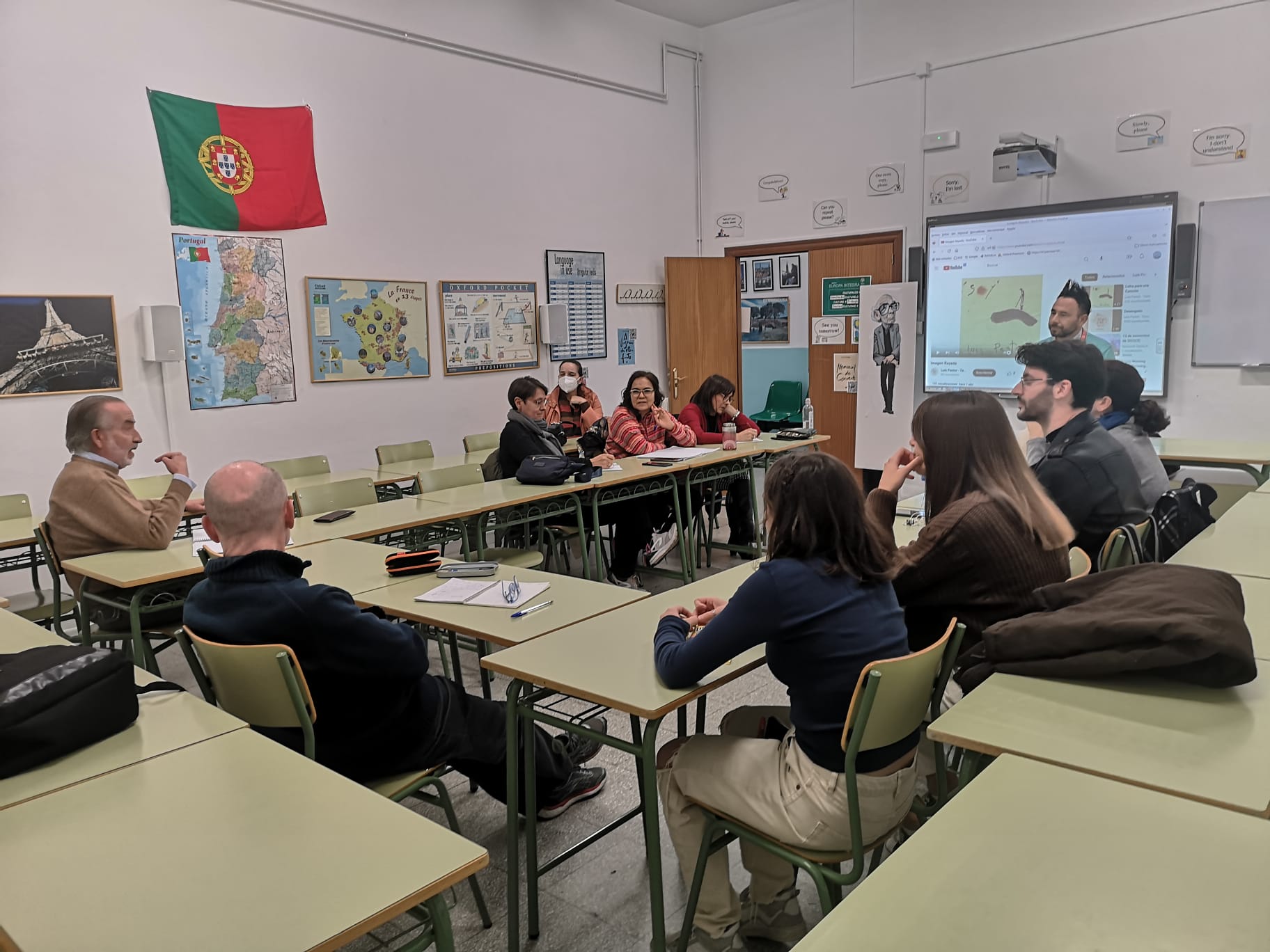 La Consejería de Educación amplía a ocho las Escuelas Oficiales de Idiomas que ofertarán enseñanza semipresencial el próximo curso