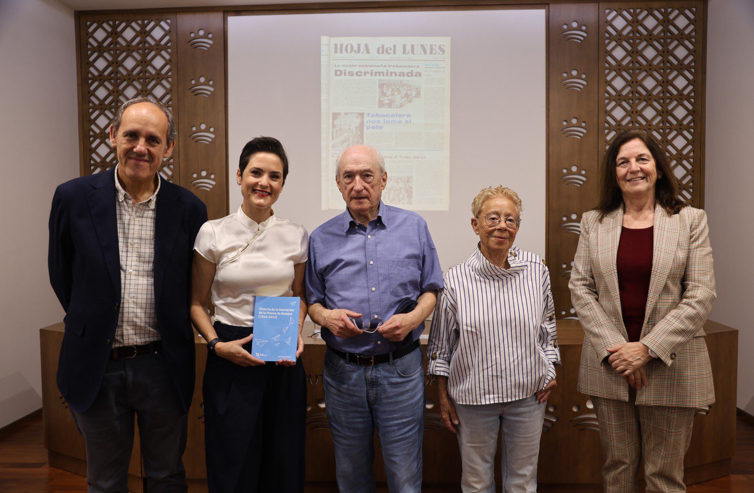 La Diputación de Badajoz y la Asociación de la Prensa de Badajoz acercan al público la memoria periodística de la provincia con la digitalización de la ‘Hoja del Lunes’