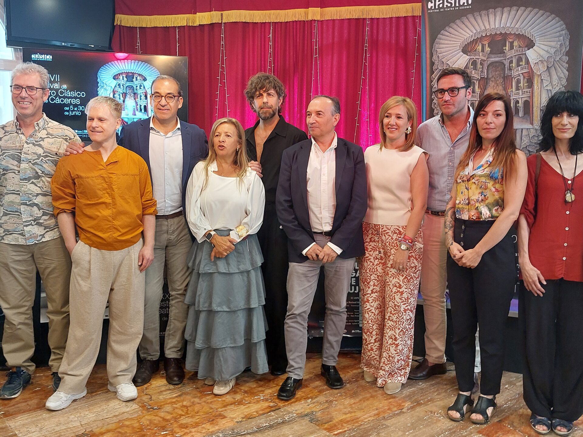 El consejero de Cultura destaca el «impacto» y el valor estratégico del Festival de Teatro Clásico de Cáceres para el desarrollo de la región