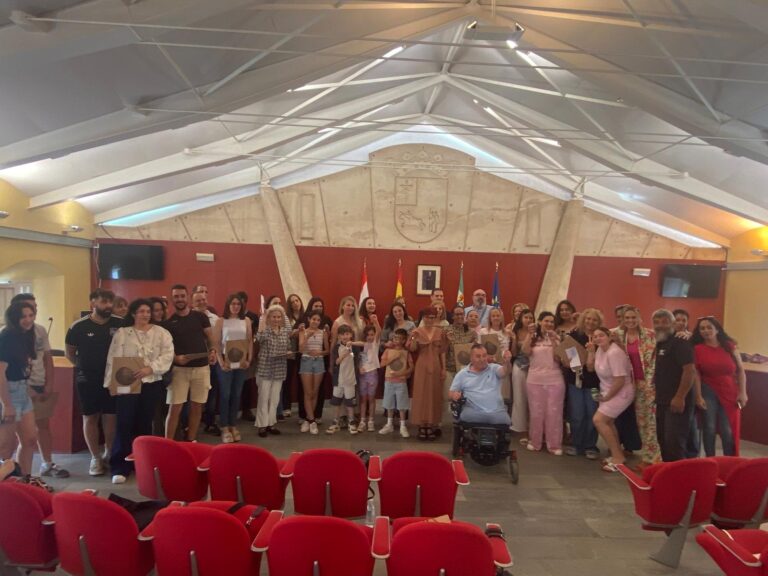 La Junta de Extremadura entrega 31 nuevas viviendas de promoción pública en Villafranca de los Barros
