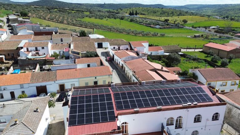 La Unión Europea sitúa a la Diputación de Badajoz como referente en la transición energética local