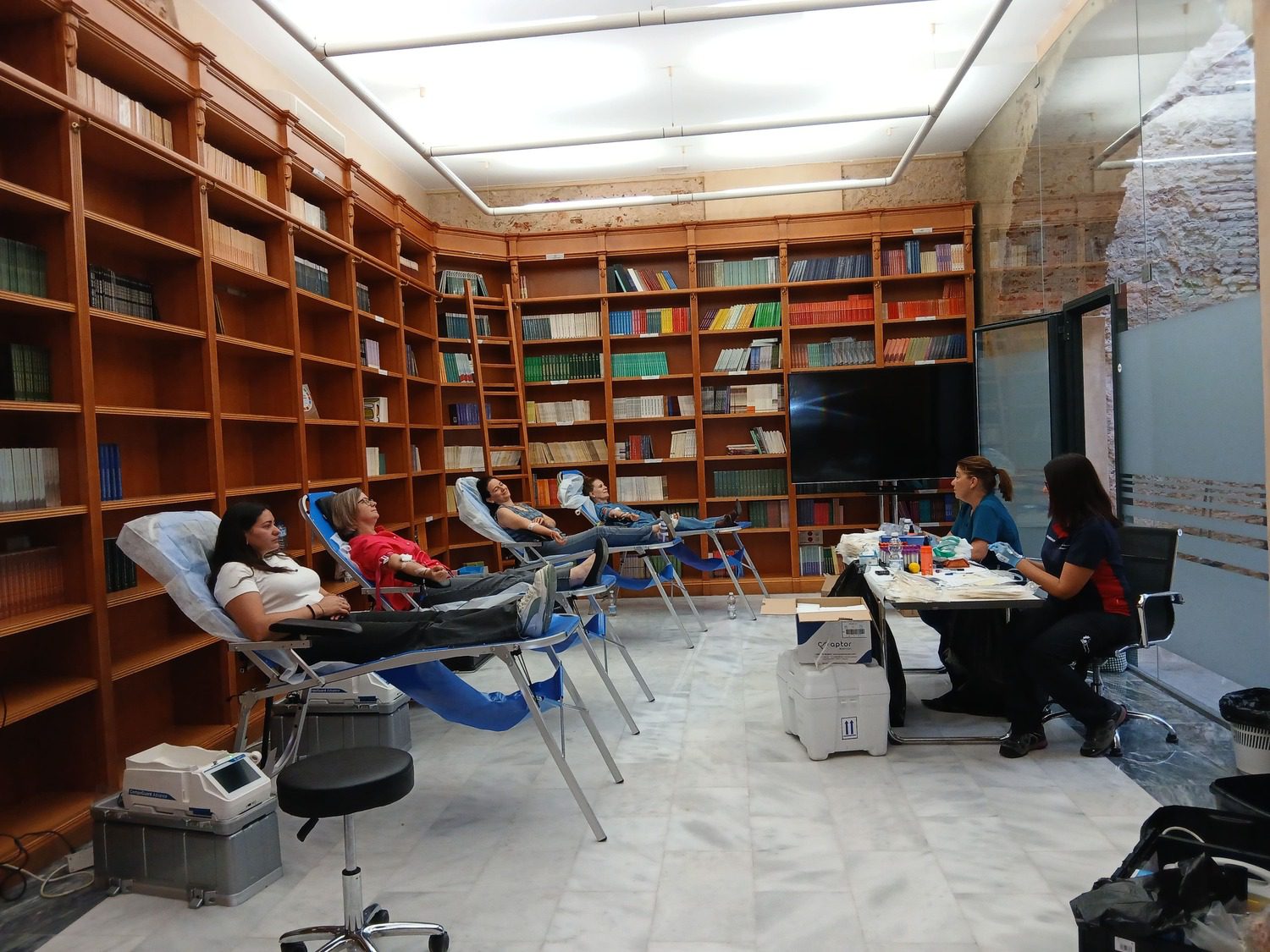 La Diputación recauda 38 bolsas de sangre en la jornada solidaria celebrada este miércoles